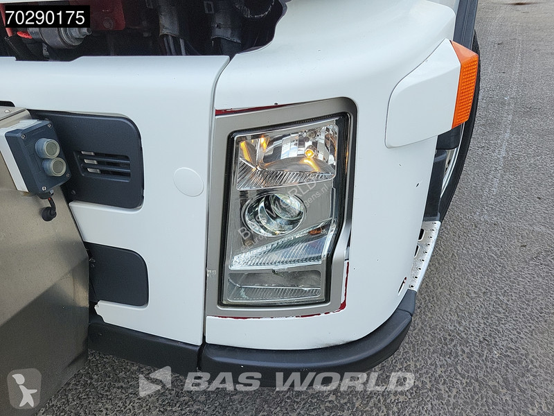 Camion Volvo FM 480 8X2 Palfinger PK02...