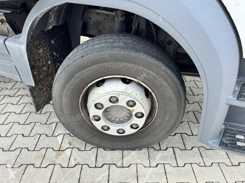 Camion Mercedes Atego 1224 Koffer mit Hebebühne