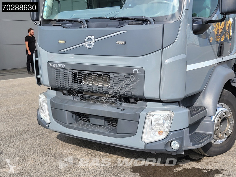 Kamion Volvo 250 4X2 Mobile workshop HMF...