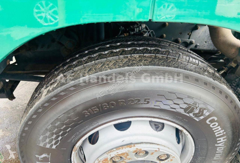 Lastbil Mercedes 2543