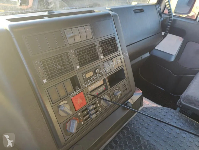 Camion Iveco 190 E 31 P 4X2 Semi-Tautliner