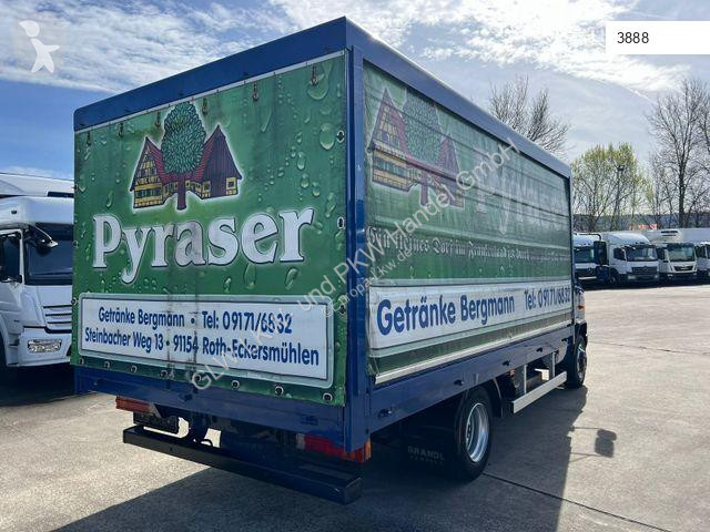 Camion Mercedes VARIO 816 D Getränkepritsche...