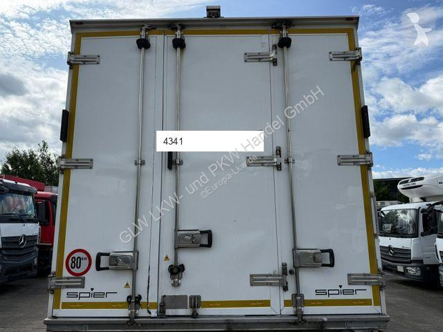 Kamion Mercedes ATEGO 821 L Kühlkoffer 6,2 m...