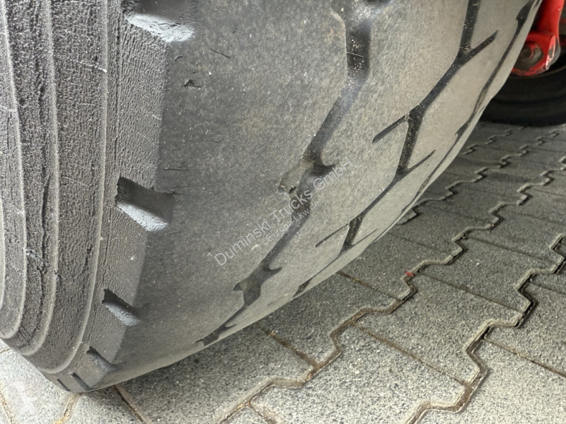 Traktor Volvo 420 8X4 Kran Palfinger PK90002 31...