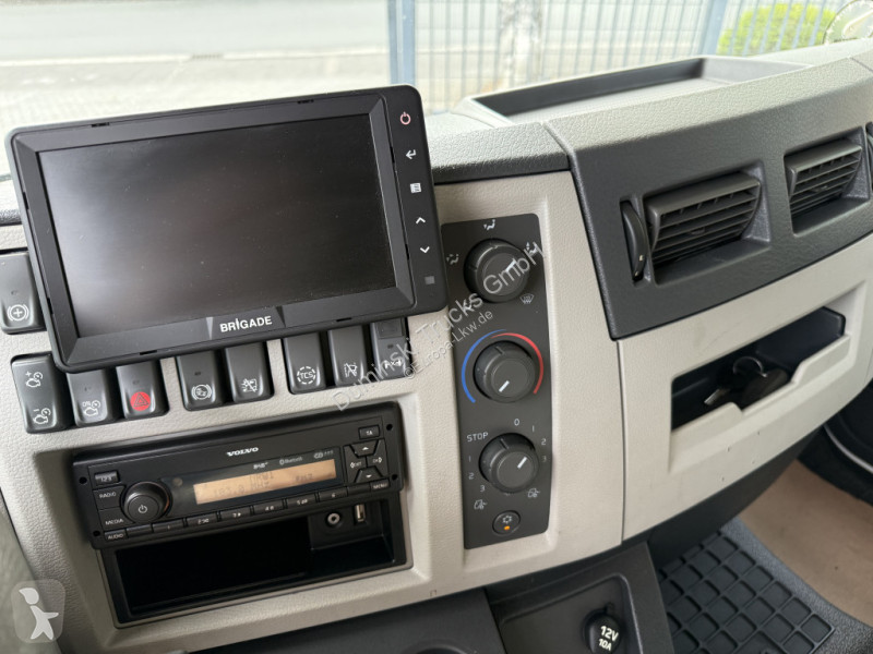 Kamion Volvo FL250.18 Carrier Supra 850Mt