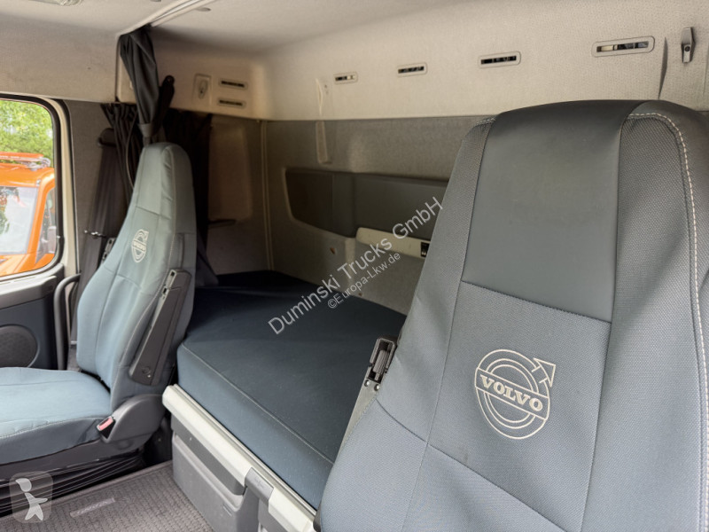 Camion Volvo 0 6X2*4 Palfinger 29002 bis 27 Meter
