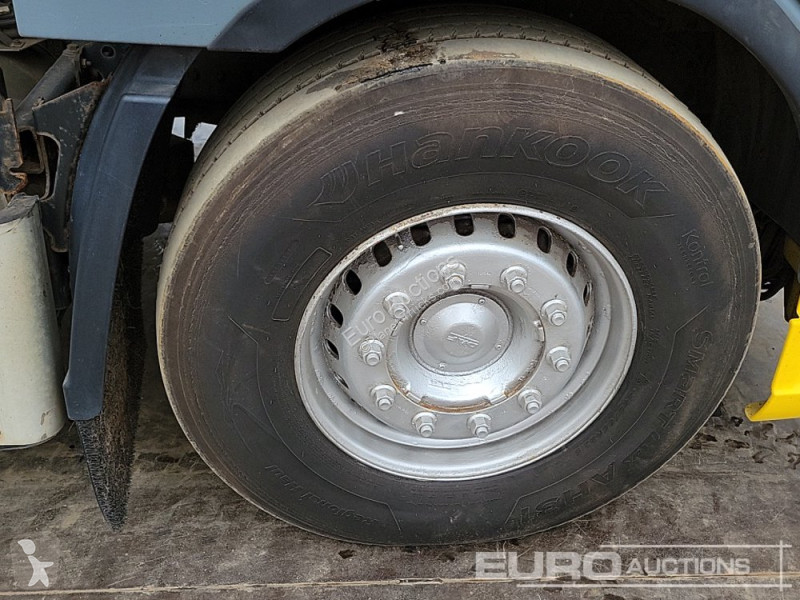 Vrachtwagen  CF75.310