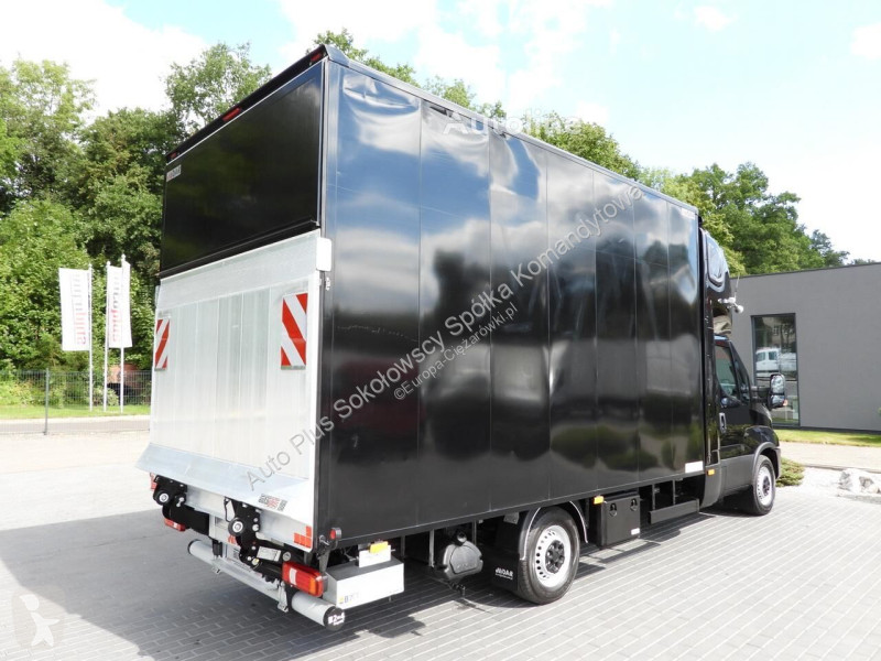 Nyttofordon Iveco DAILY 35S18 KONTENER WINDA 8...