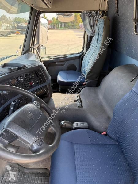 Camion Volvo 440