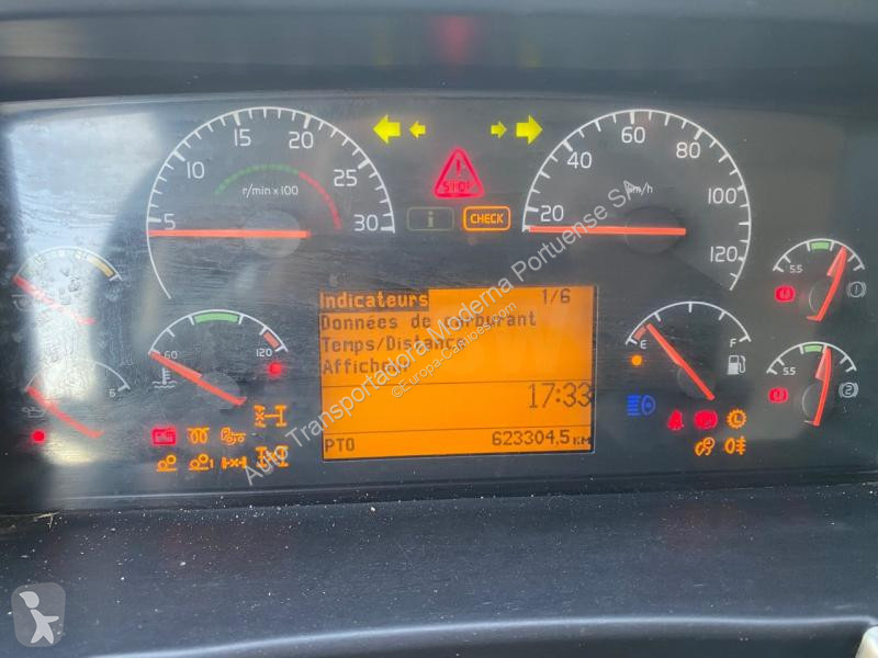 Camión Volvo 420