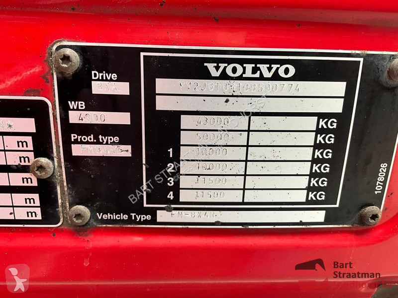 Camión Volvo 420 8x4 Euro 5 with Cable...