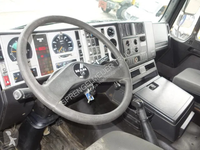 Camión MAN 8x8 meiller kipper manual diesel pomp