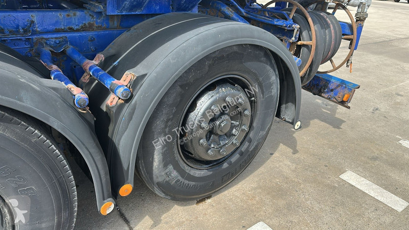 Lastbil MAN 26.402 (18.000 L / 6X2 / 6 CYLINDER...