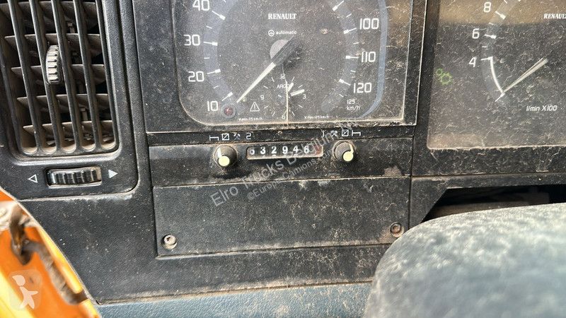 Camion Renault 385 (POMPE MANUELLE / MANUAL...