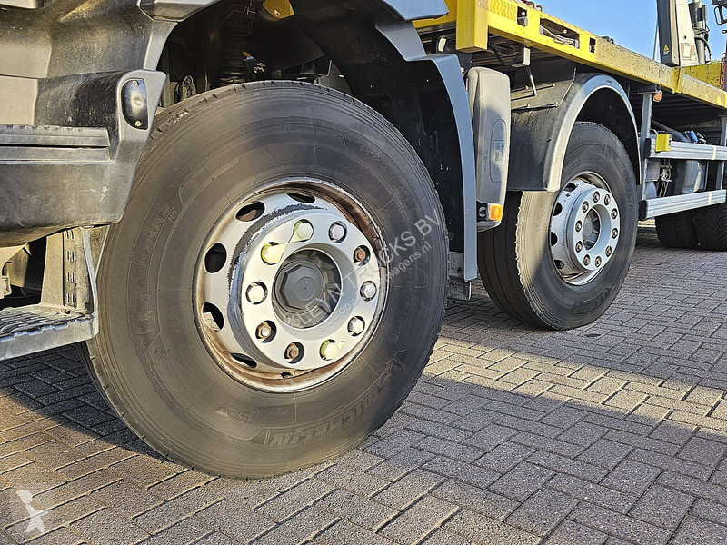 Vrachtwagen Renault K 430 HIAB 232ES-5