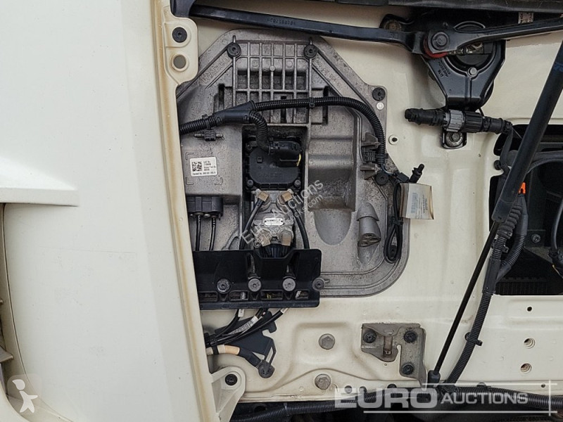 Camion  CF230