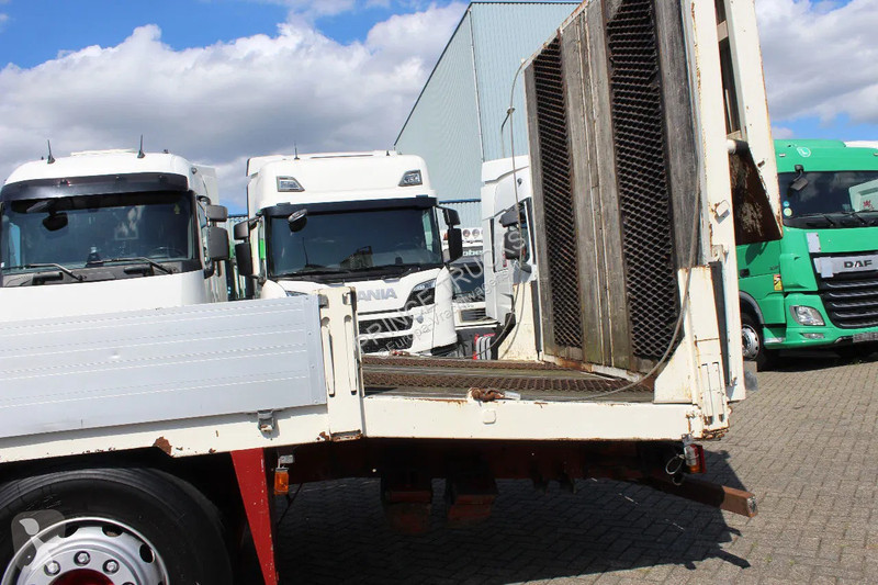 Camion Iveco 400 * EURO3 * 6X2 * LIFT * WINCH *...