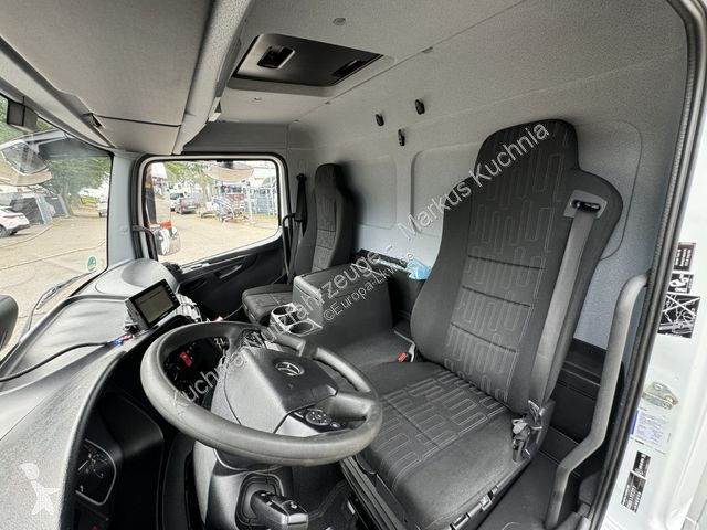 Camion Mercedes 824L Koffer 7,1m LBW Klima...