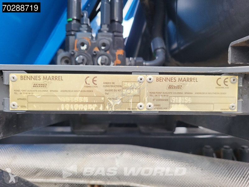 Camion Mercedes 3243 8X4 Retarder 18m3 Marrel...