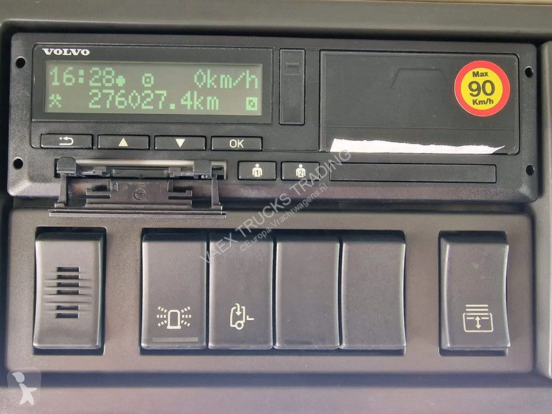 Kamion Volvo 16650 6x2 Globetrotter - 28M3 Bulk...