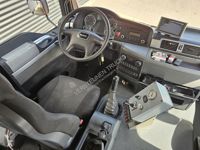 شاحنة MAN 15.240 BL / TIPPER / DOKA / VEEG /...
