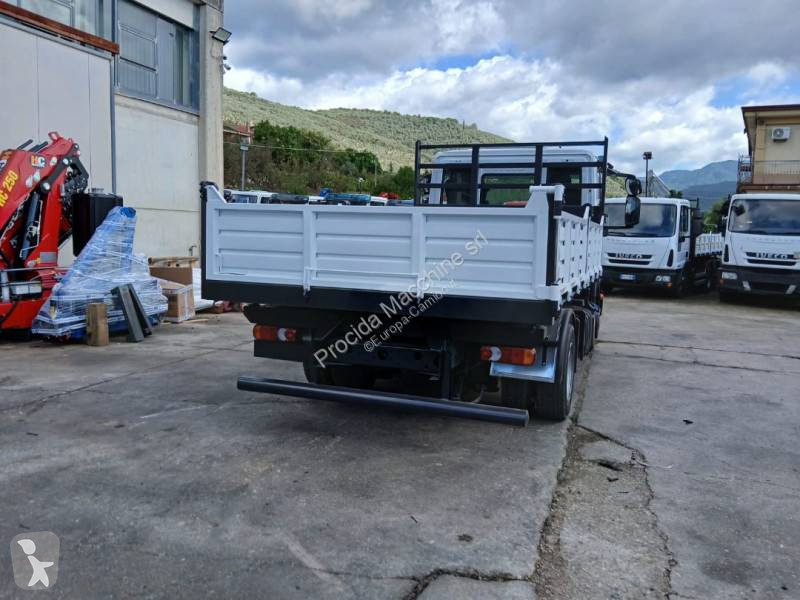 شاحنة Iveco