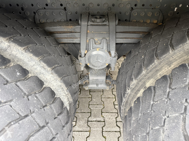 شاحنة Mercedes 3246K 8X4 Meiller
