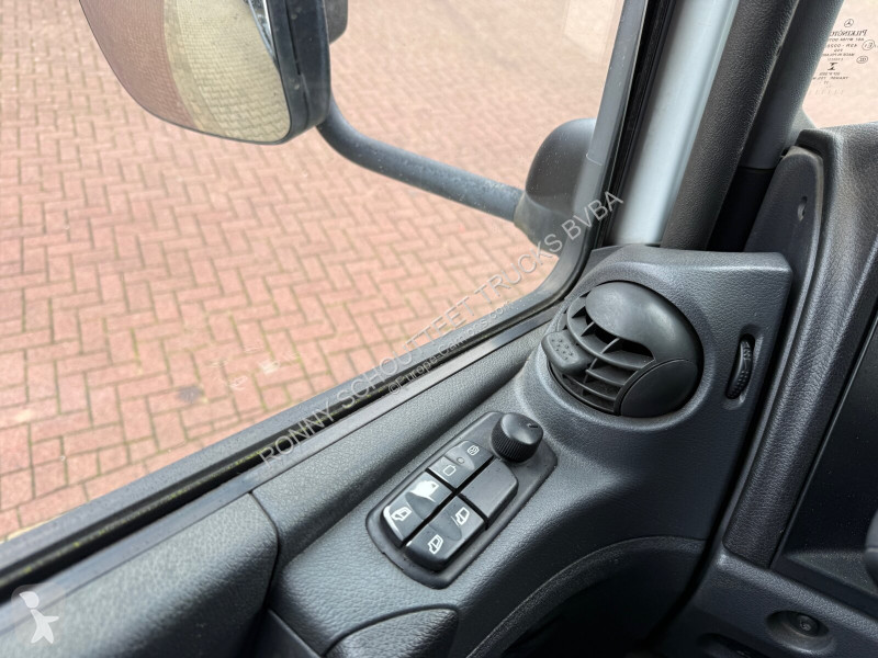 شاحنة Mercedes Atego 1627 L