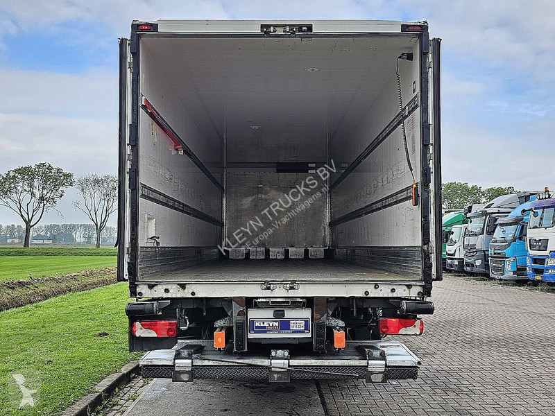 شاحنة Scania P320 6X2*4 AMBERET IFT