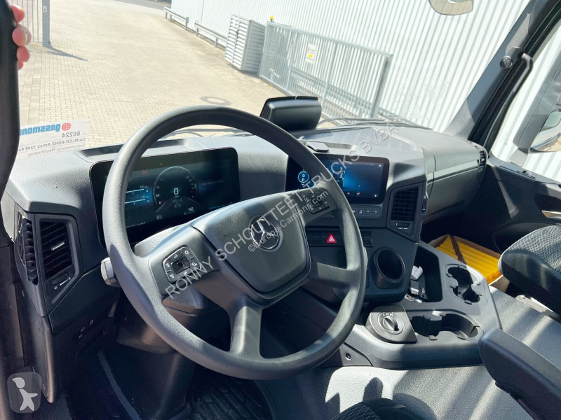 Betonárske zariadenie Mercedes Arocs 3240 8x4...