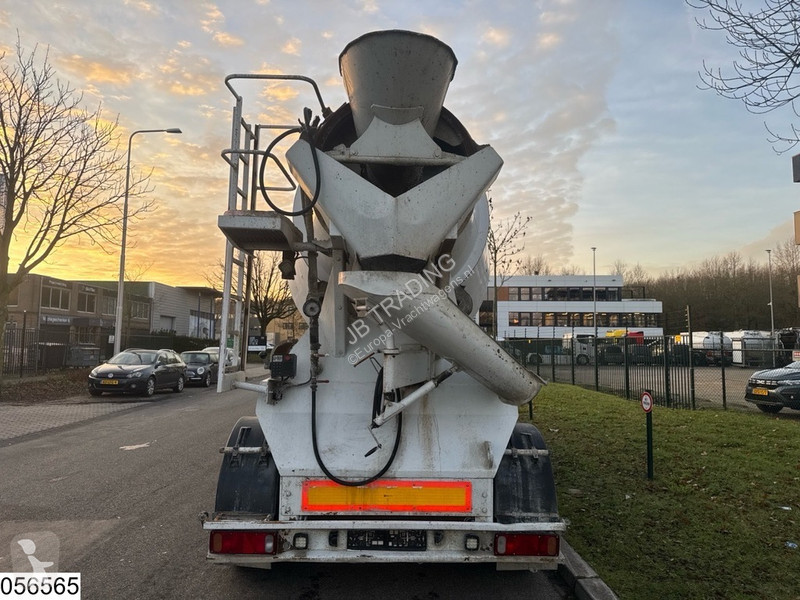 شاحنة مفصلية Mercedes Betonmixer 10m3