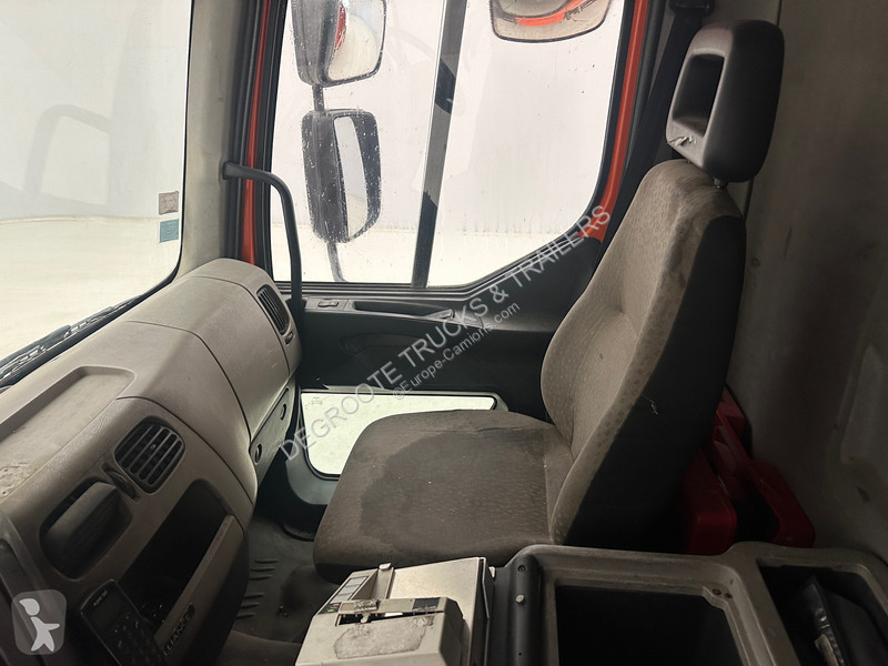 شاحنة Renault 300 DXi