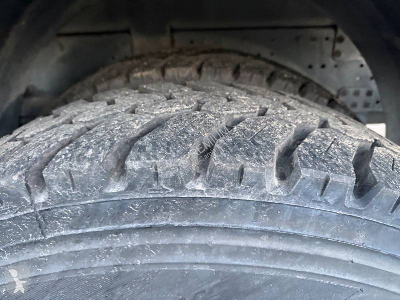 شاحنة Iveco