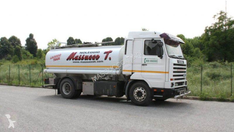 شاحنة Scania 113H-380 - 4X2