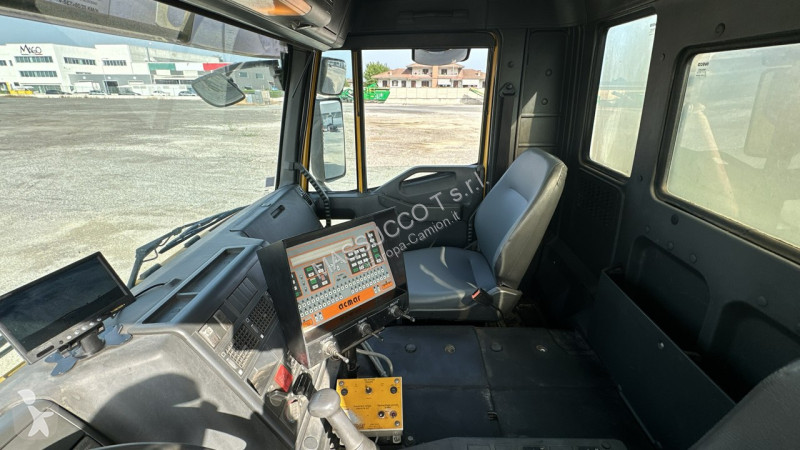 شاحنة Iveco - 190E 27 CURSOR