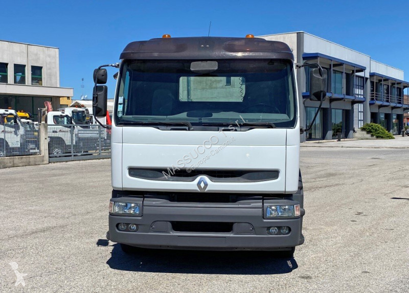 شاحنة Renault 370 6x2