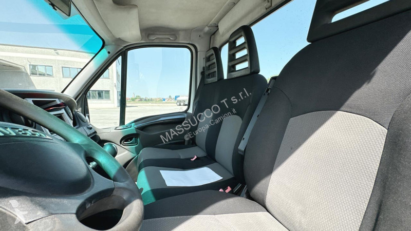 شاحنة Iveco DAILY 35C13 4x2