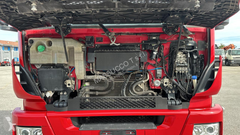 شاحنة Iveco 460 4X2