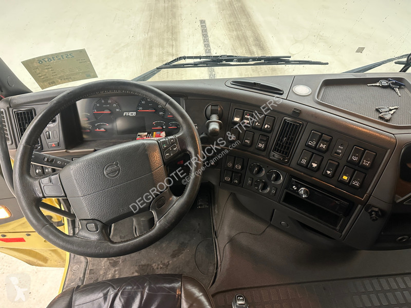 شاحنة Volvo 700 - 6x4