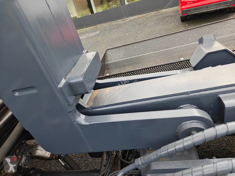 شاحنة MAN 26.400 Container Hyvalift Crane HIAB 144