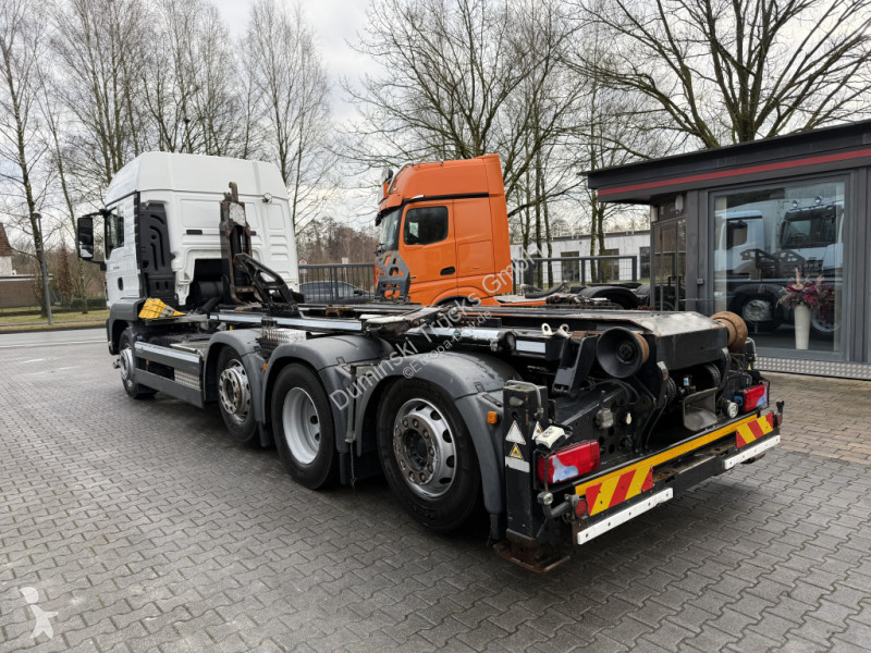 شاحنة MAN TGS 35.420 8X2-6 Haken/ Silo M-TEC...