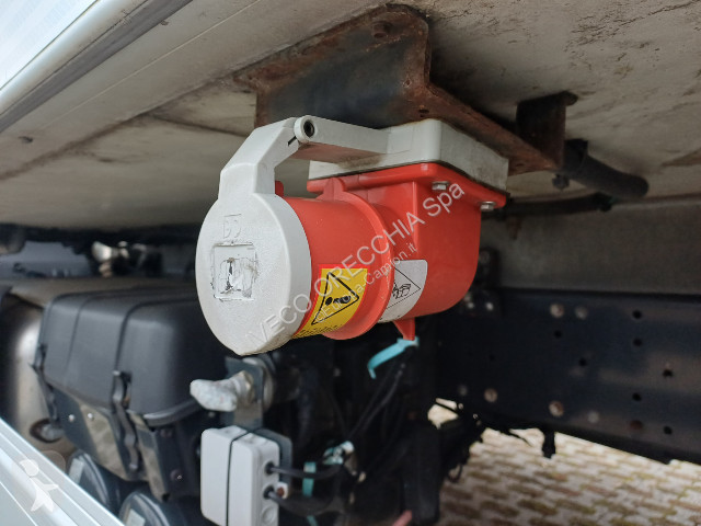 شاحنة Iveco EUROCARGO ML120E19P