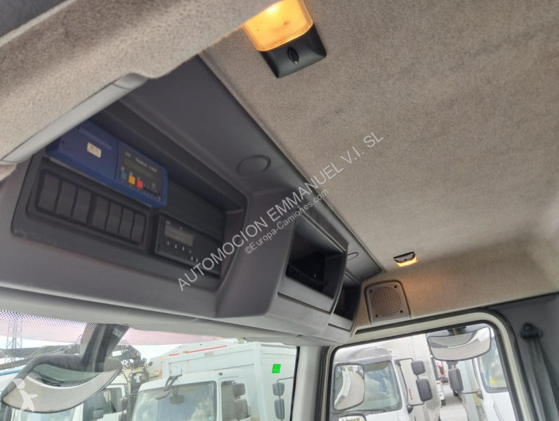 شاحنة DAF 220