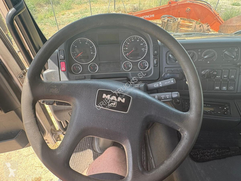 شاحنة MAN