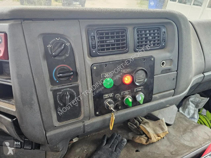 شاحنة Renault V.I. Renault VI Truck Mounted...
