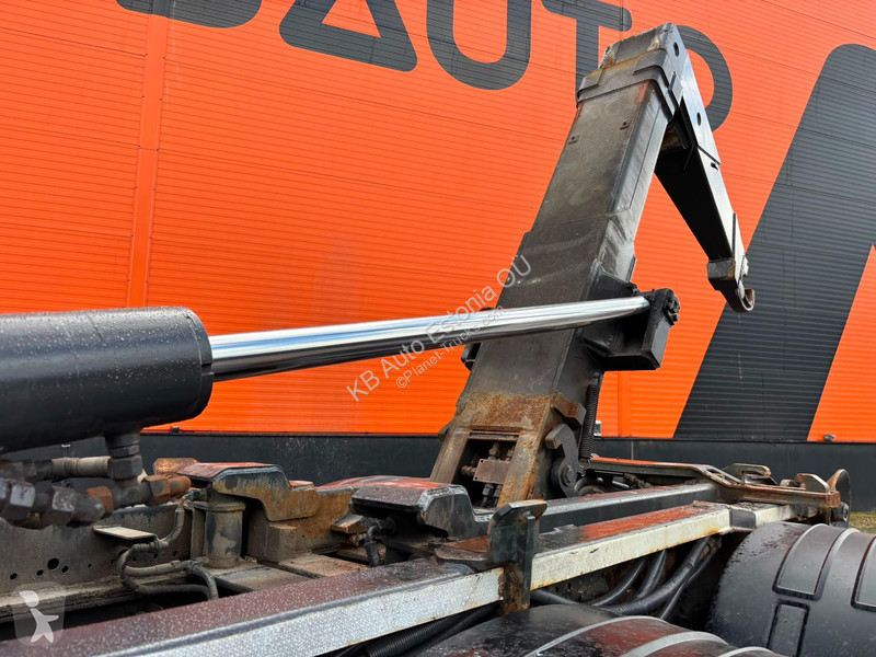 Camion Volvo FM 450 6x2*4 HMF 2420 K5 / PALIFT...