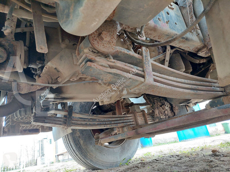 Lastbil Iveco 180E18