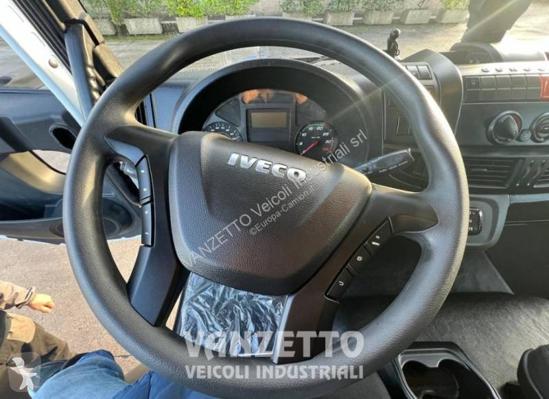 شاحنة Iveco