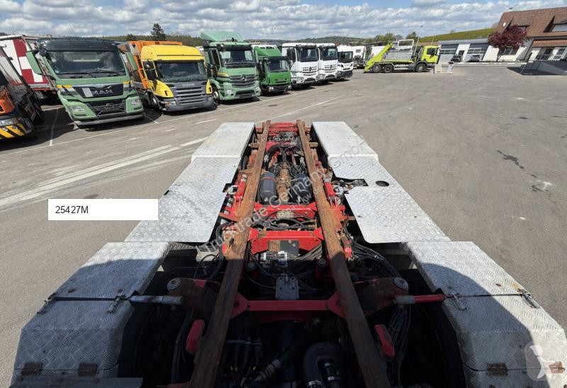 شاحنة Scania 589 R560 CB 8x4 BDF/HB /...