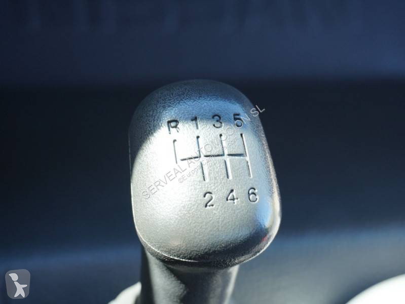 Teherautó Nissan 56.15